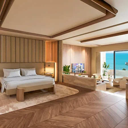 Hotel Regnum The Crown